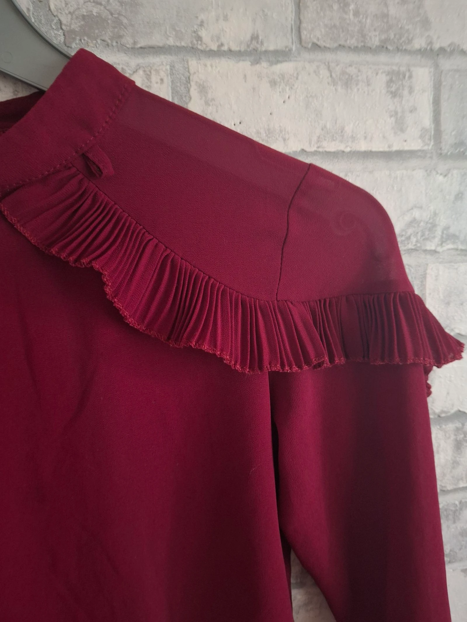 Elegante blusa bordô leve tamanho 12 anos – photo 3